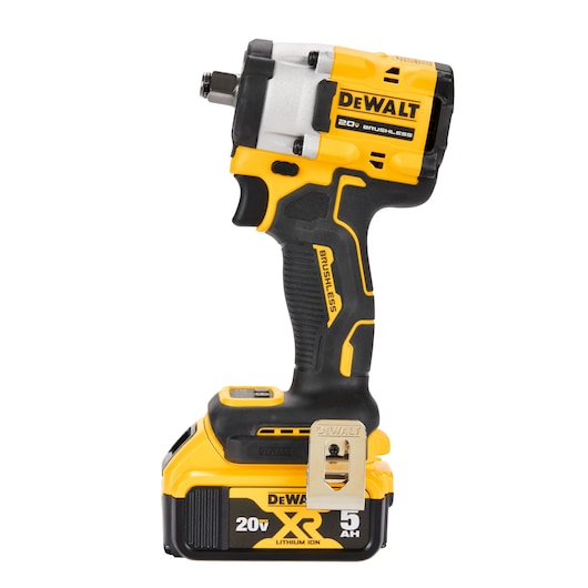 DeWalt ATOMIC 20V MAX 1/2 in. Cordless Impact Wrench with Hog Ring Anvil Kitt DCF921P2, 1 EA